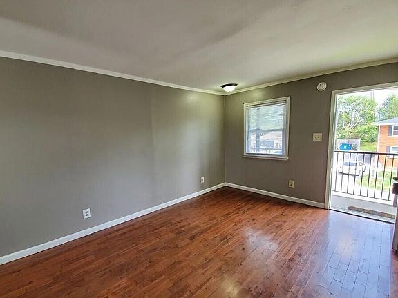 5th image of 1416 Townley Dr