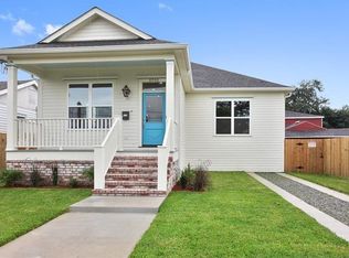 5705 Warrington Dr, New Orleans, LA 70122