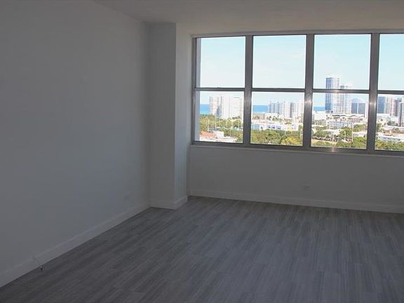 5th image of 7441 Wayne Ave APT 14P