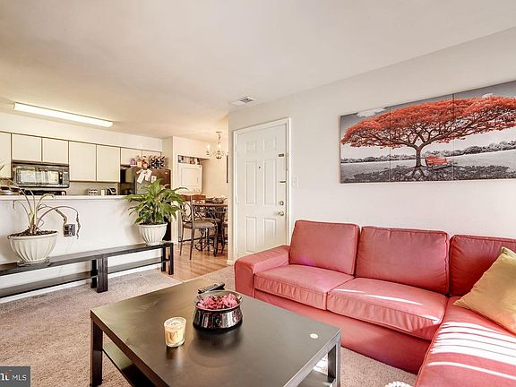 4th image of 8630A Beekman Pl #30A