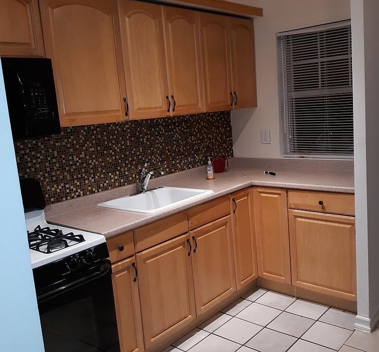 2nd image of 54A Pond Way #54A