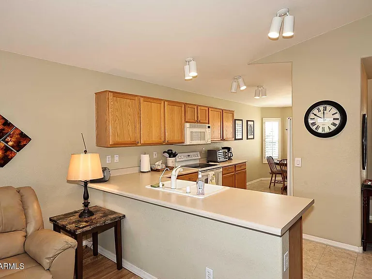 6457 S Pinaleno Pl — Photo 8