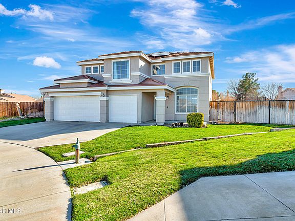 4th image of 44241 Tahoe Way