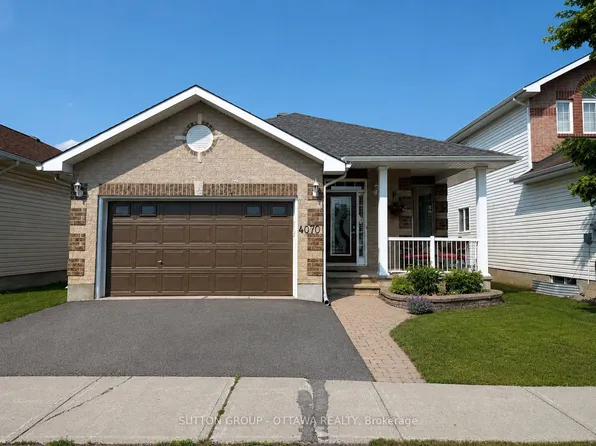 4070 Canyon Walk Dr, Ottawa, ON K1V 1W4