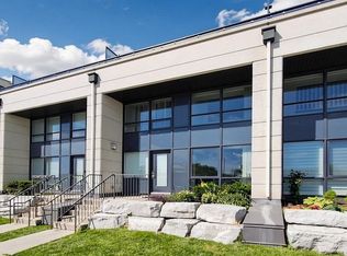 12 Woodstream Blvd #TOWNHOUSE 114, Vaughan, ON L4L8C3