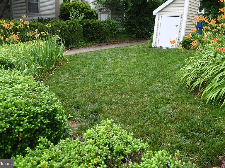 14380 Gringsby Ct — Photo 9