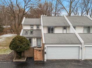 173 E Long Lake Rd UNIT 173, Bloomfield Hills, MI 48304