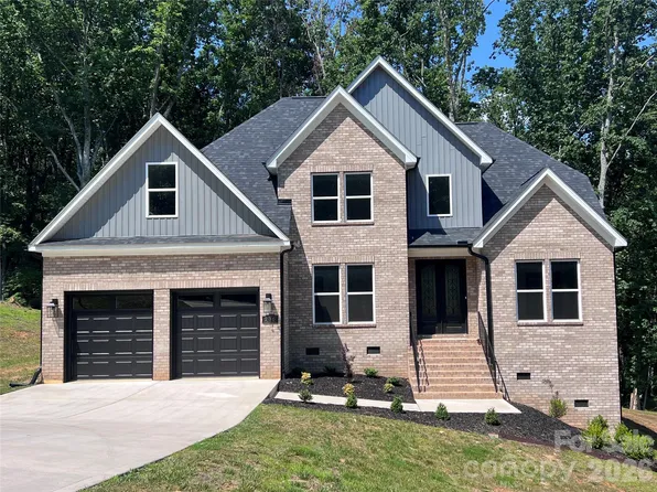 236 Mark Ryan Ln, Dallas, NC 28034