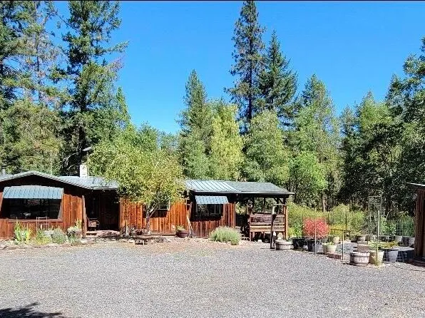 1288 Obenchain Rd, Eagle Point, OR 97524