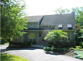 35 Murray Dr, Hillsborough, NJ