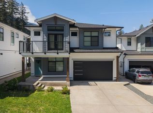 20157 Beacon Rd, Hope, BC V0X 1L2