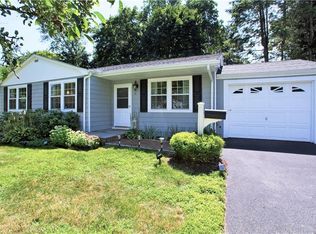 2 Park Dr, North Smithfield, RI 02896