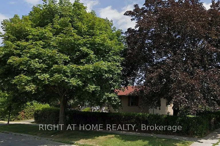 1 Mozart Ave — Photo 3