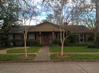 514 Seaway Dr, Seabrook, TX 77586