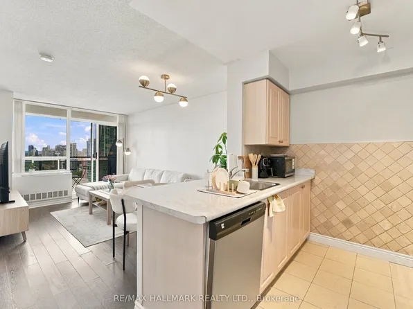 153 Beecroft Rd #2808, Toronto, ON M2N 7C5