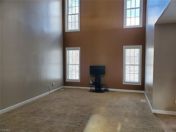3rd image of 4897 Highland Place Ct