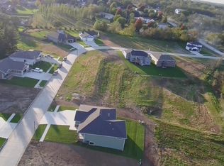 985 Evergreen Rd, Bennet, NE 68317