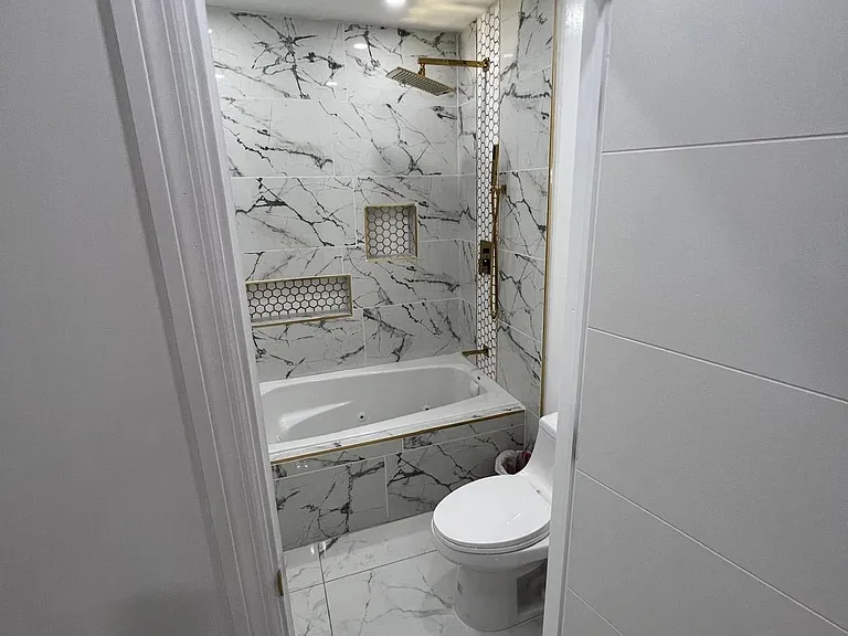 5090 SW 9th Ct — Photo 7