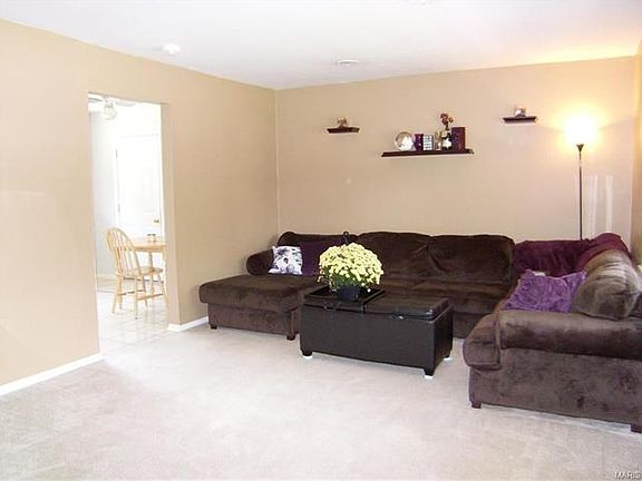 4th image of 1336 Thames Ct