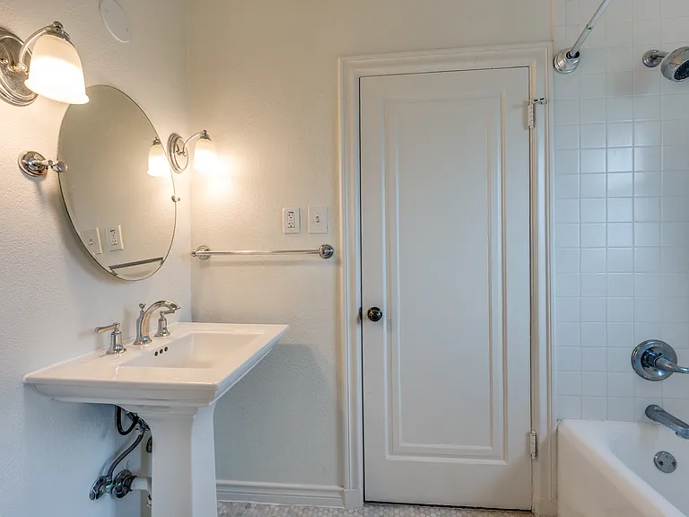 4329 Lorraine Ave — Photo 22