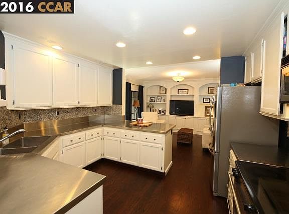 4th image of 3690 Silver Oak Pl