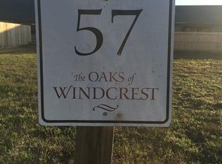 725 Darlington Dr, Fredericksburg, TX 78624