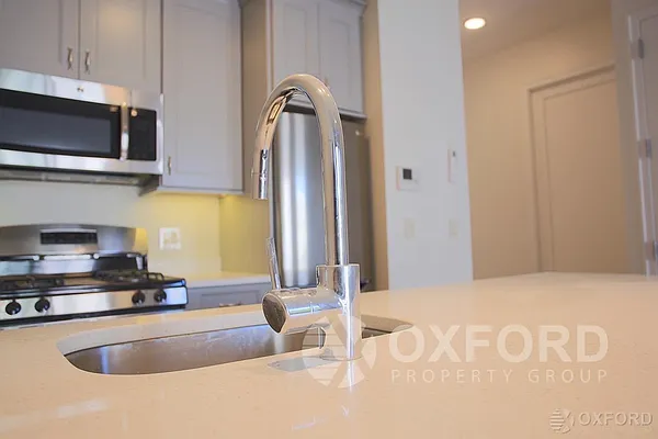 Rented by Oxford Property Group | media 18