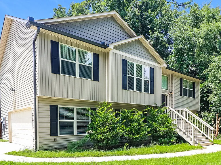 100 Comet Ct — Photo 4