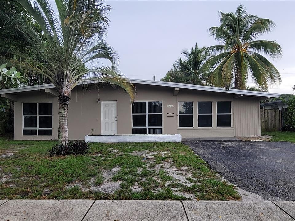 1st image of 3450 SW 20th St