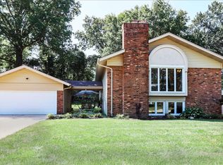 342 Jamboree Dr, Ballwin, MO