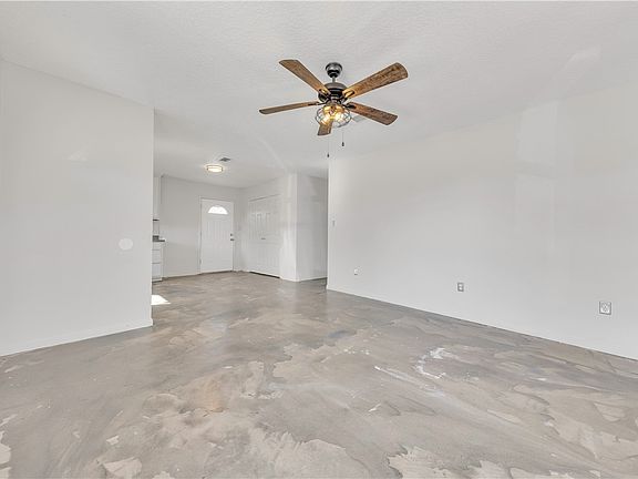2nd image of 900 E Martin Luther King Jr St