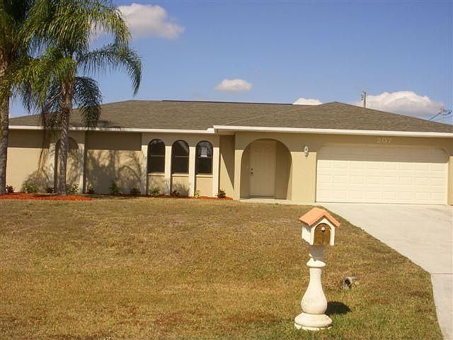 1st image of 207 SE 21st Ter