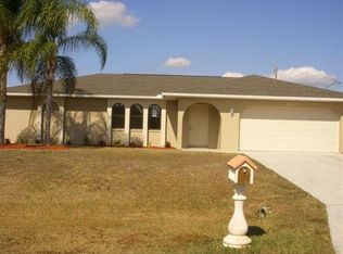 207 SE 21st Ter, Cape Coral, FL 33990
