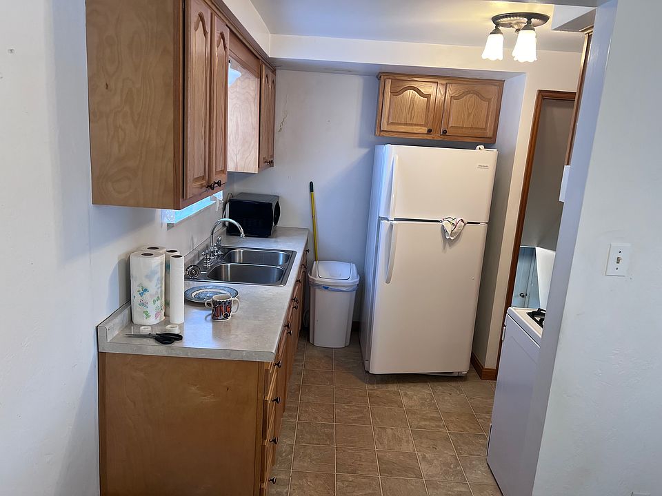 1st image of 6908 Hilldale Dr