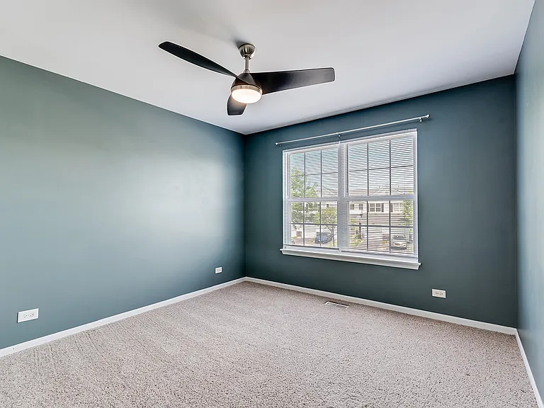 913 Genesee Dr — Photo 18