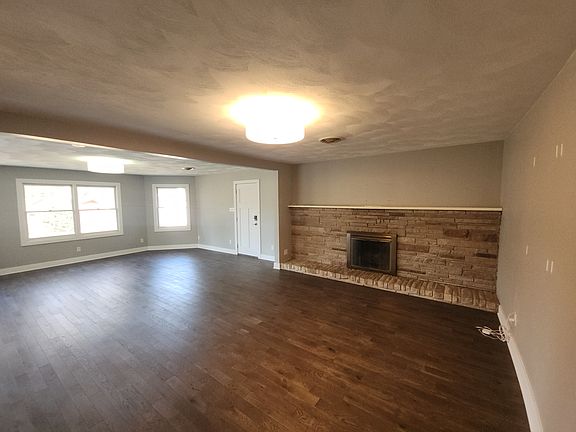 5th image of 1329 Lakeview Dr