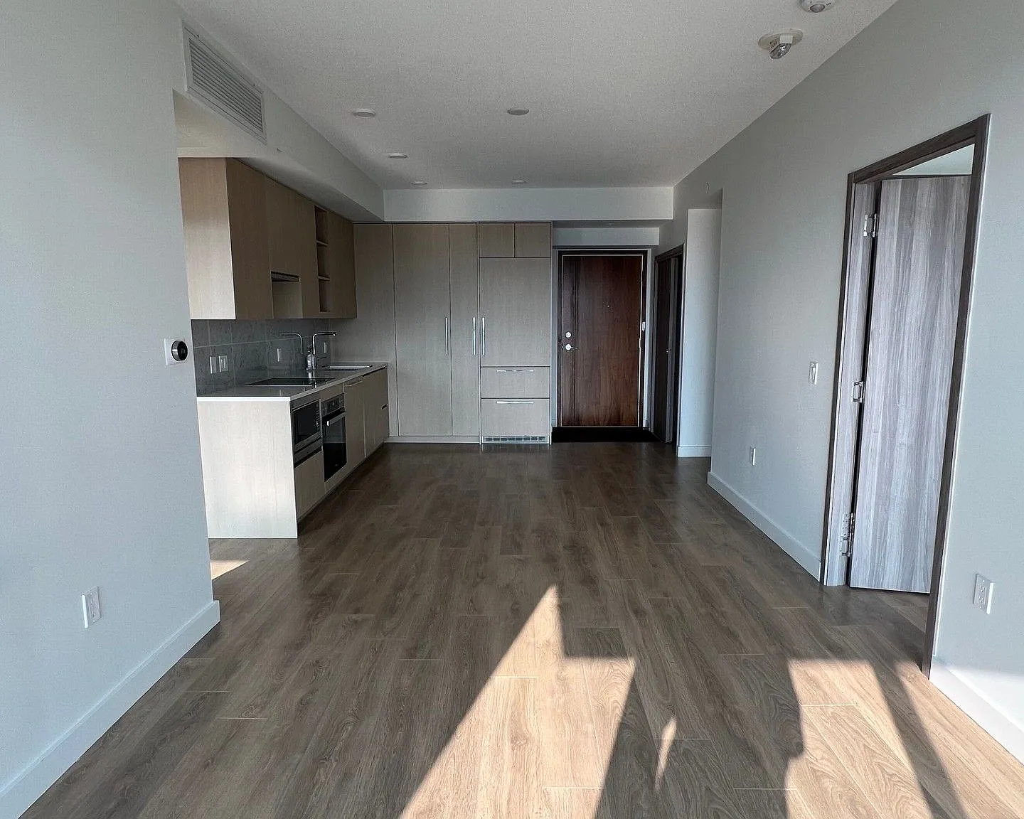 3 bed, $3,400 — Photo 4