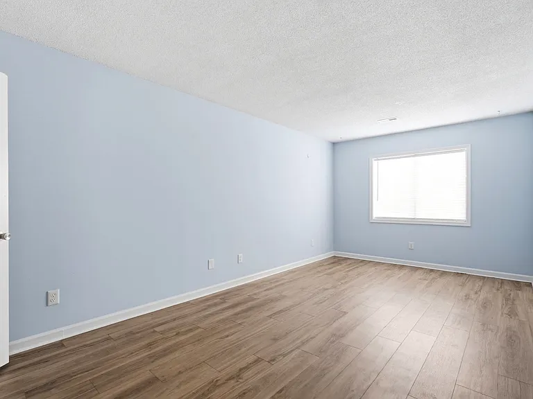 1451 Turkey Ridge Dr #D — Photo 27