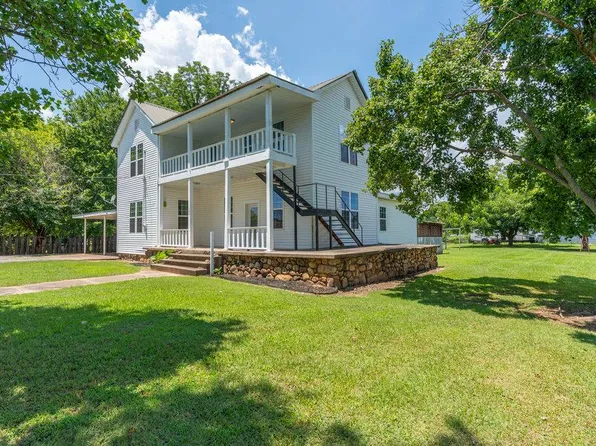 120 W 5th St, Mulberry, AR 72947