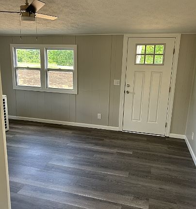 4th image of 601 Moores Dr