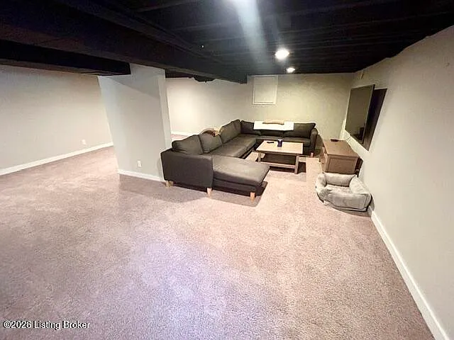 3 bed, 3.0 bath, 2676 sqft, $4,000 — Photo 3