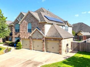 25619 Canyon Crossing Dr, Richmond, TX 77406