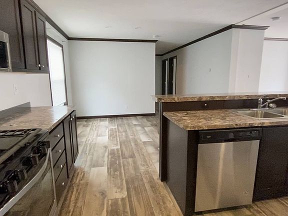 3rd image of 14546 Mercury Dr #480