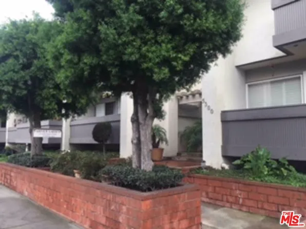 5300 Fairview Blvd APT 11, Los Angeles, CA 90056
