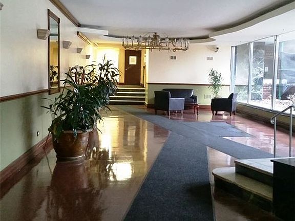 4th image of 8450 169th St APT 204