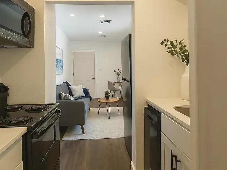 1150 S Quaker Ave #10 — Photo 17