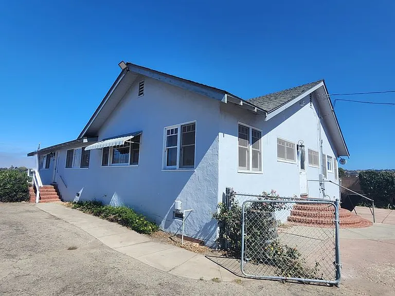 659 Valley Rd — Photo 2