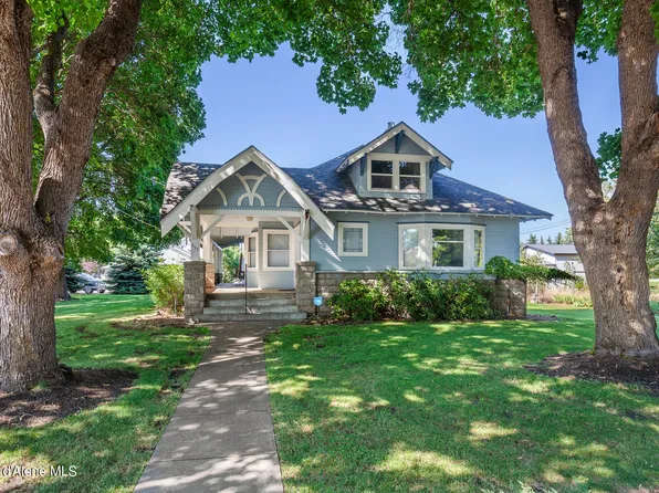 855 E Hanley Ave, Dalton Gardens, ID 83815