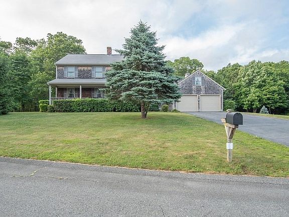 2nd image of 69 Brookwood Dr