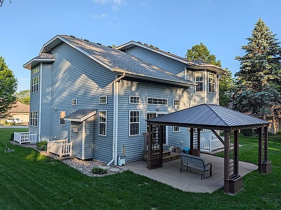2nd image of 3119 Club View Ct